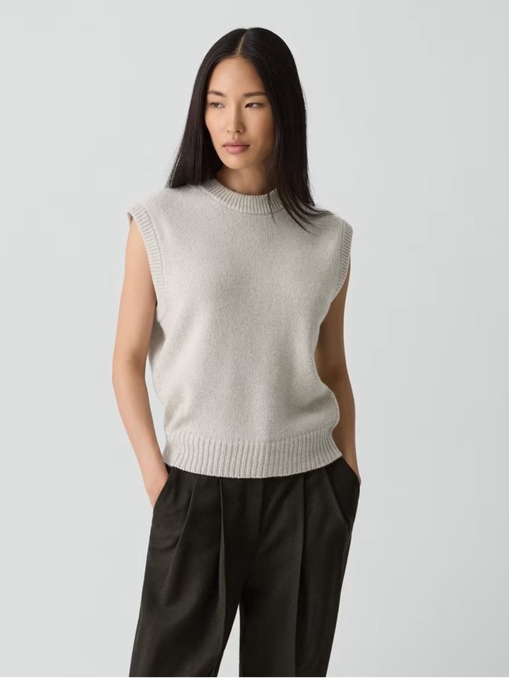 Theory cashmere sweater vest🖤 - Picture 2 of 11